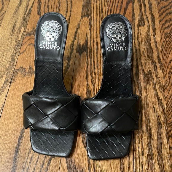 VINCE CAMUTO heels braided Brelanie like new - Picture 2 of 6